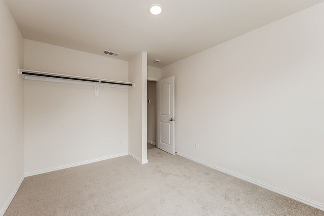1300 N Brazos Ave, House other with 3 bedrooms, 4 bathrooms and null parking in Cleburne TX | Image 16