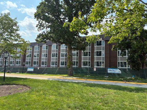apt-1b-200 Thames Pkwy, Park Ridge, IL, 60068-3680 | Card Image