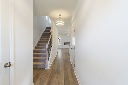 2260 Ireland Way, Clarksville, TN, 37042-9052 | Card Image