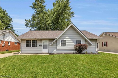 4133 Brockley Ave, Sheffield Lake, OH, 44054-2109 | Card Image