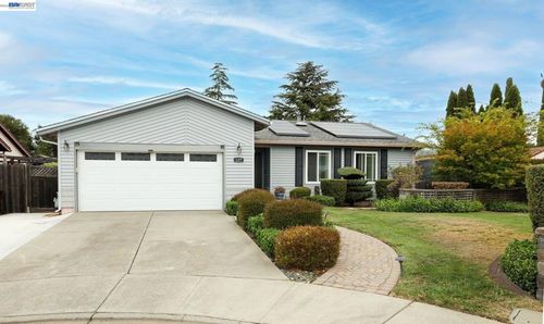 127 Catalpa Ct, Hercules, CA, 94547-1307 | Card Image
