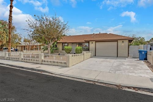 45 Sabino Cir, Las Vegas, NV, 89110-4615 | Card Image