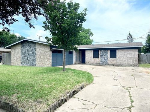 1728 Denver St, Portland, TX, 78374-2437 | Card Image