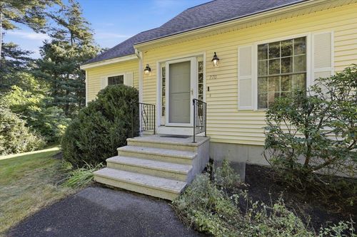 770 Mammoth Rd, Pelham, NH, 03076-2171 | Card Image