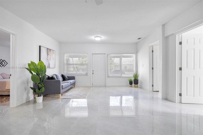 1810 Nw 47 Th St, House other with 4 bedrooms, 2 bathrooms and null parking in MIAMI FL | Image 4