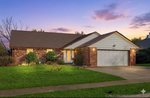 4517 S 135th East Ave, Tulsa, OK, 74134-5844 | Card Image