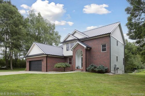 5782 Deer Meadow Trl, North Branch, MI, 48461-9696 | Card Image