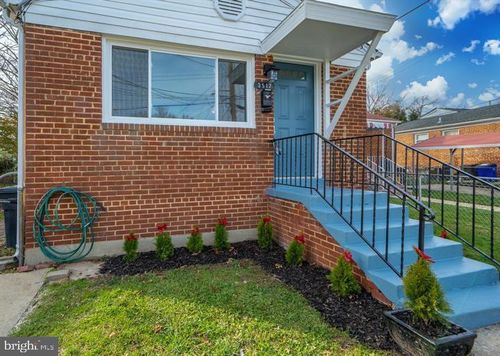 3517 Chadwick Ct, TEMPLE HILLS, MD, 20748-4209 | Card Image