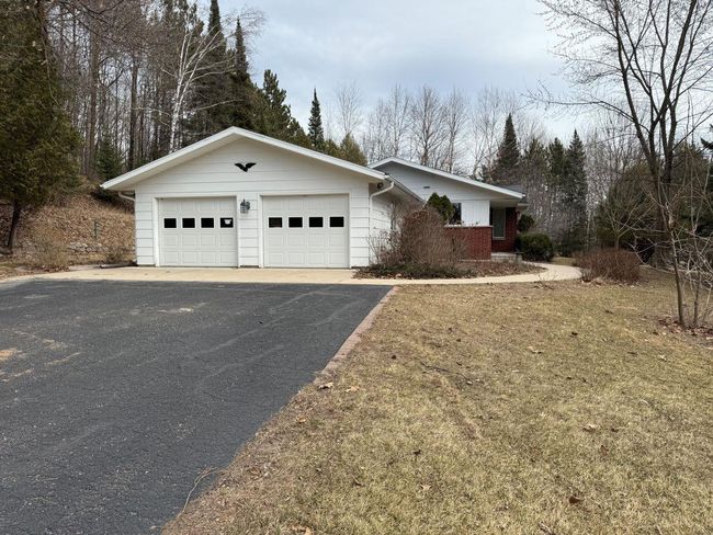 1300 Park Hill Drive, House other with 3 bedrooms, 2 bathrooms and null parking in GRESHAM WI | Image 32