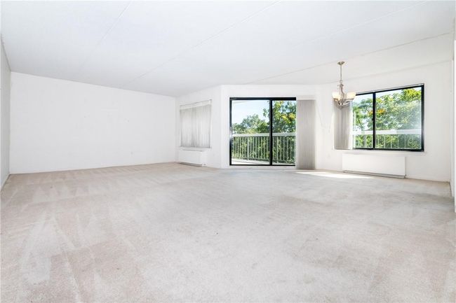 APT-511 - 100 High Point Dr, Condo with 2 bedrooms, 2 bathrooms and 1 parking in Hartsdale NY | Image 10