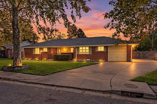 107 Downing Rd, Hutchinson, KS, 67502 | Card Image