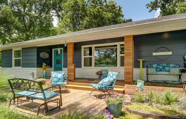 Front Porch | Image 50