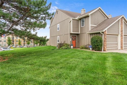 d-518 Ne 6th St, Blue Springs, MO, 64014-2987 | Card Image
