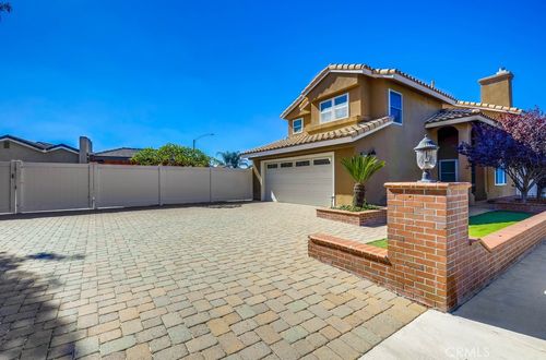 4540 E Vanity Ln, Anaheim, CA, 92807-1042 | Card Image