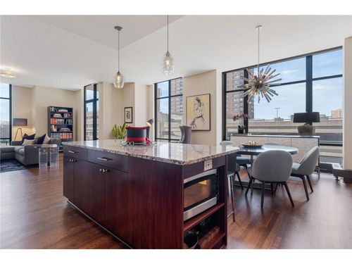 500-201 S 11th St, Minneapolis, MN, 55403-2545 | Card Image