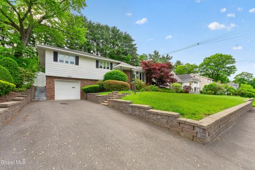 1060 Cornelius Ave, Niskayuna, NY, 12309-5900 | Card Image
