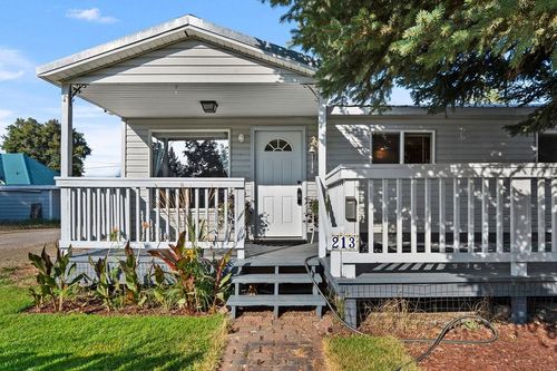 213 S Cass Ave, Newport, WA, 99156-9039 | Card Image