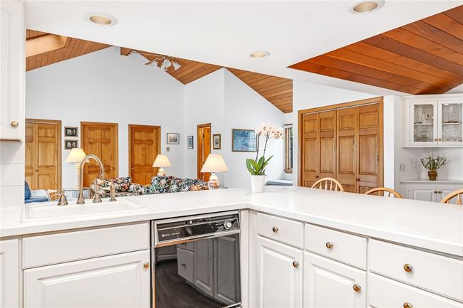 44 Fenway Rd, House other with 3 bedrooms, 2 bathrooms and 5 parking in Westerly RI | Image 23