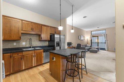 unit-203-270 4th St E, Saint Paul, MN, 55101-2707 | Card Image