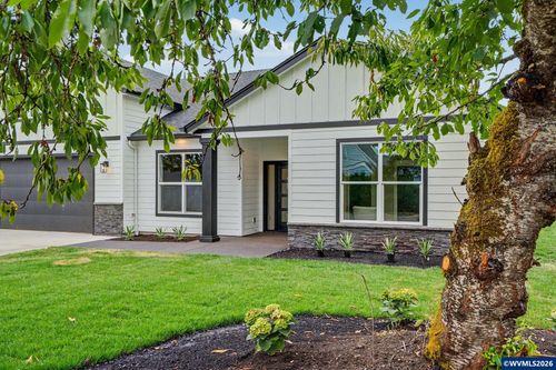 38802 Garden Dr, Scio, OR, 97374-9584 | Card Image