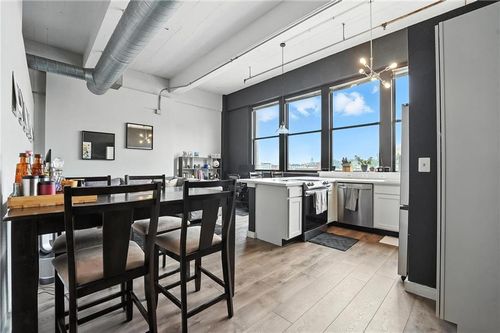 406-1535 Walnut St, Kansas City, MO, 64108-1344 | Card Image