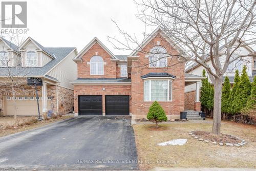 920 Bessy Trail, Milton, ON, L9T0H2 | Card Image