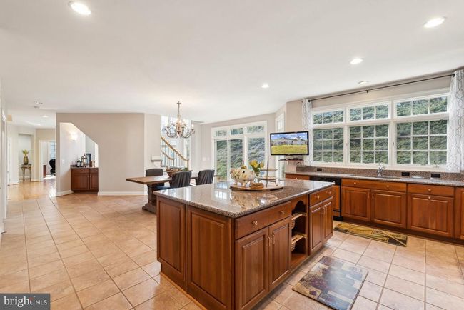 40545 Farm Market Rd, House other with 4 bedrooms, 6 bathrooms and null parking in LEESBURG VA | Image 15