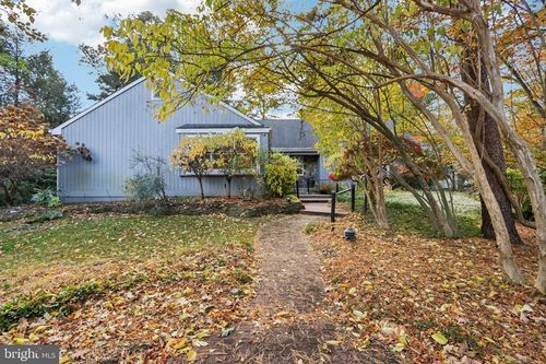 122 Deerfield Ave, MARLTON, NJ, 08053-7105 | Card Image