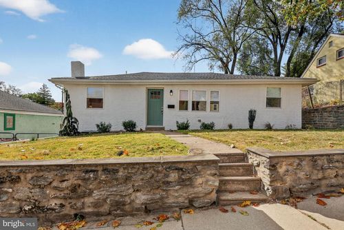 6948 Silverwood St, PHILADELPHIA, PA, 19128-4429 | Card Image