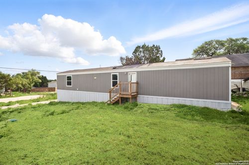 938 Covered Wagon, Spring Branch, TX, 78070-4569 | Card Image