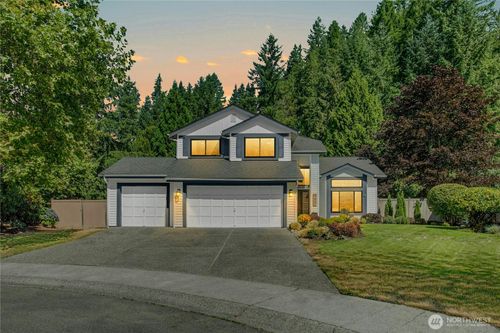 32840 Ne 43rd Cir, Carnation, WA, 98014-8701 | Card Image