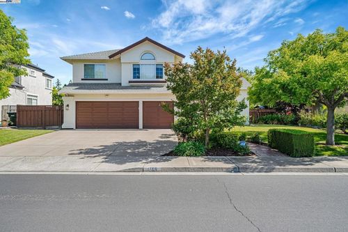 1189 Riesling Cir, Livermore, CA, 94550-5704 | Card Image