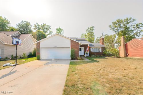 367 Loyola Drive, Elyria, OH, 44035 | Card Image