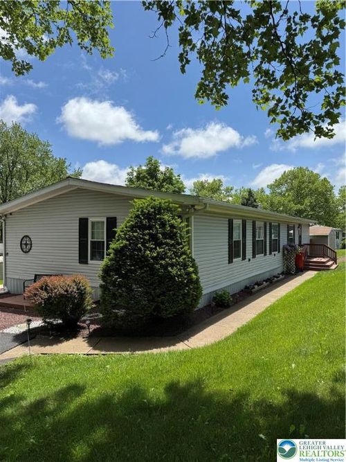 18 Springridge Rd, BATH, PA, 18014-2129 | Card Image