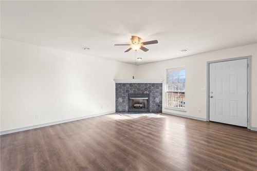 6001 W Knoll View Way, Rogers, AR, 72758-8145 | Card Image