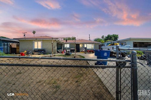 613 Andrea Ave, Bakersfield, CA, 93307-4810 | Card Image