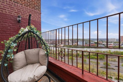 7v-7va-2630 Kingsbridge Ter, Bronx, NY, 10463-7503 | Card Image