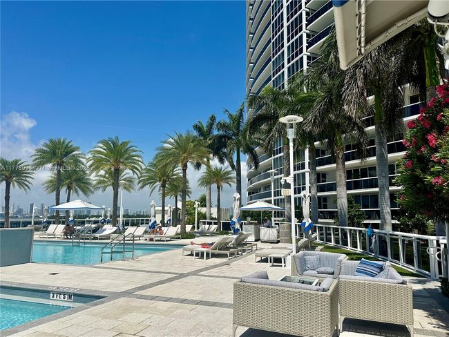 STE-4M - 400 Alton Rd, Condo with 1 bedrooms, 2 bathrooms and null parking in Miami Beach FL | Image 49