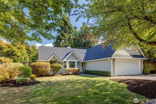 6216 108th Pl Ne, Kirkland, WA, 98033-7229 | Card Image