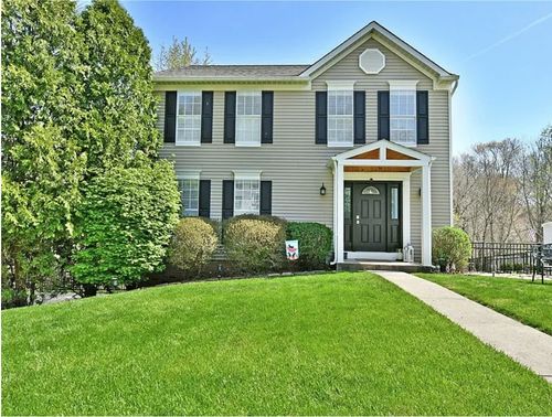 290 Shady Glen Dr, Coraopolis, PA, 15108-9029 | Card Image