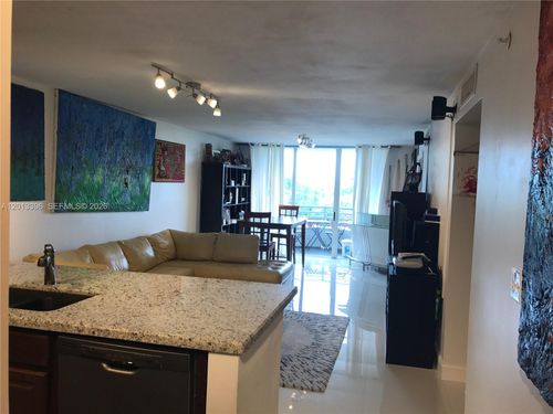 513-1401 Bay Rd, Miami Beach, FL, 33139-3783 | Card Image