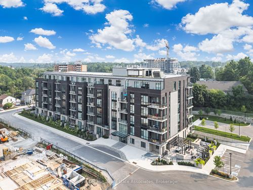 303-42 Mill St, Georgetown, ON, L7G0P9 | Card Image