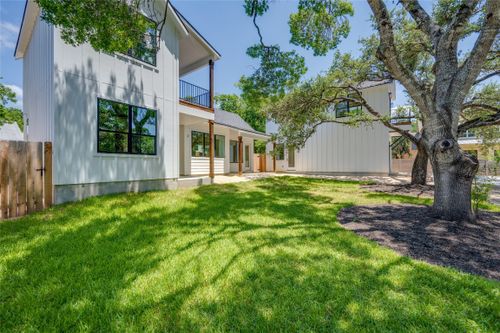 2-1928 Miles Ave, Austin, TX, 78745-4943 | Card Image