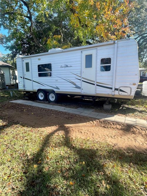 728 S Shanks St, Clute, TX, 77531-5531 | Card Image