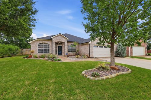 1622 Redwood Dr, Corinth, TX, 76210-4118 | Card Image