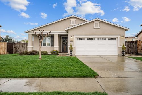 2327 W Flagstaff Ct, Visalia, CA, 93291-8128 | Card Image