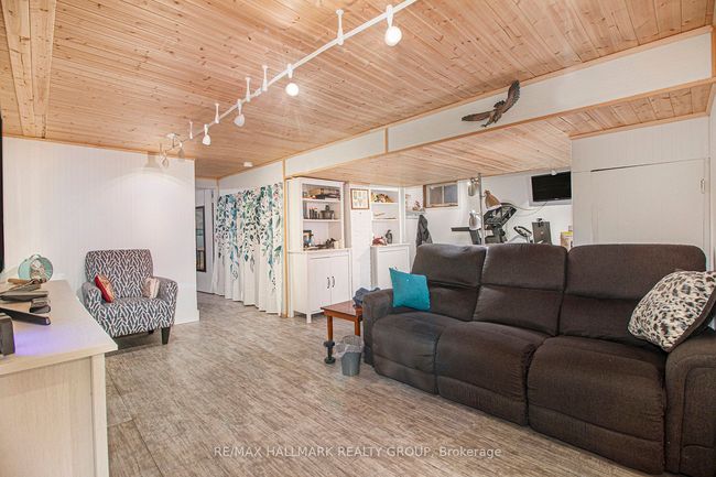 1036 Gill Ave, House other with 3 bedrooms, 2 bathrooms and 3 parking in Ottawa ON | Image 19
