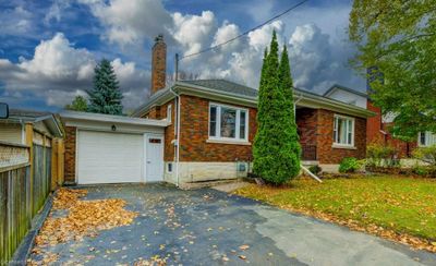 65 Sheldon Ave N, House other with 4 bedrooms, 2 bathrooms and 6 parking in Kitchener ON | Image 2