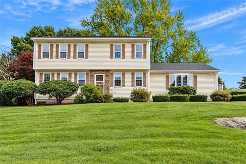 5 Kimberly Ann Dr, Greenville, RI, 02828-1006 | Card Image