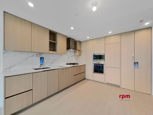 3408-13778 100 Ave, Surrey, BC, V3T0V3 | Card Image